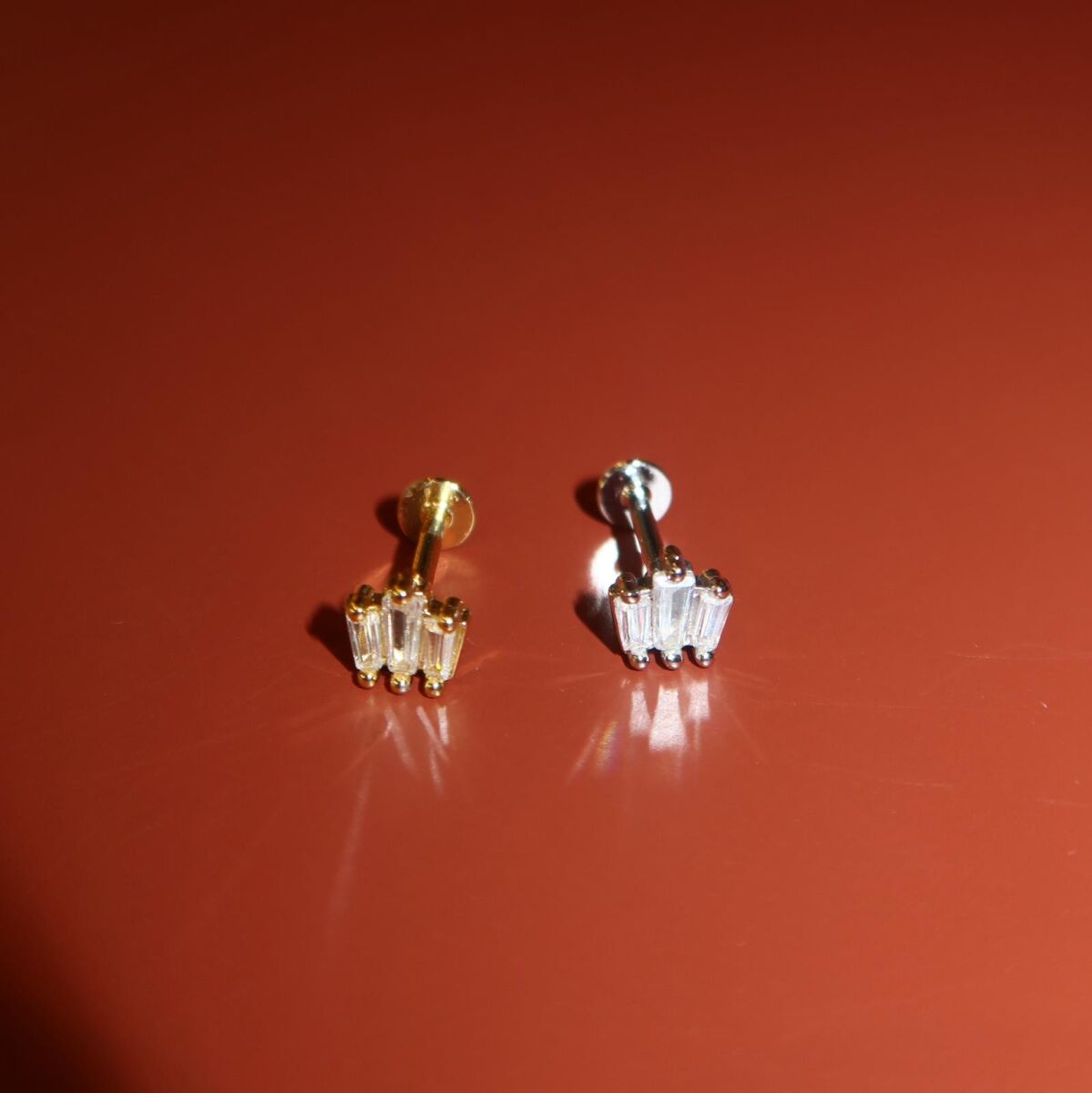 3 Taşlı Baget Tragus Piercing - 1