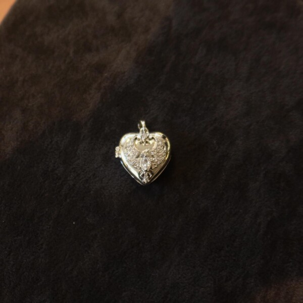 Anka Kuşu Figürlü Kapaklı Charm - Fi Season (1)