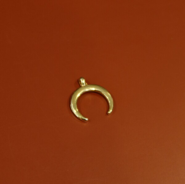 Ay Figürlü Charm - 1