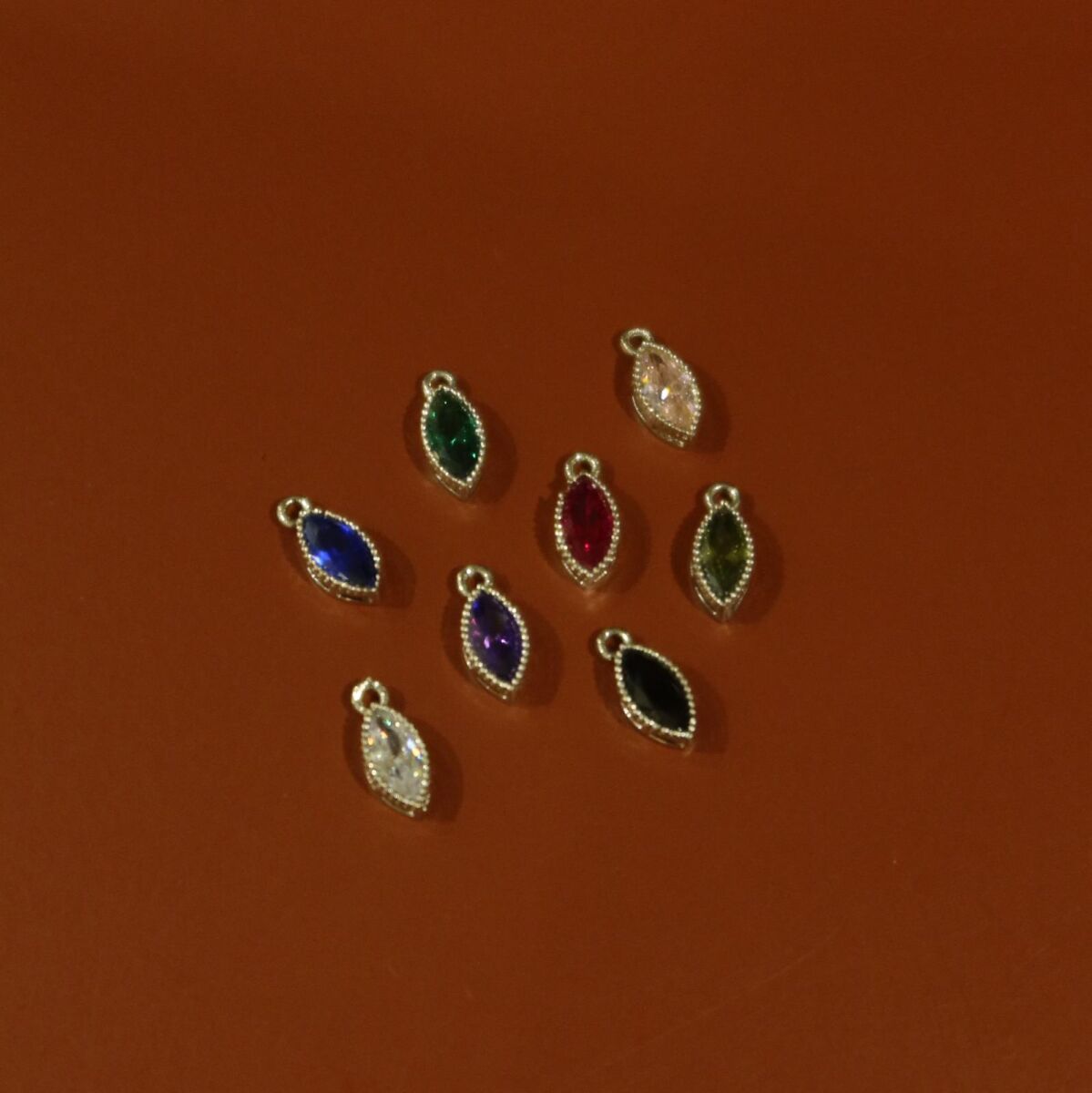 Badem Taşlı Charm - 1