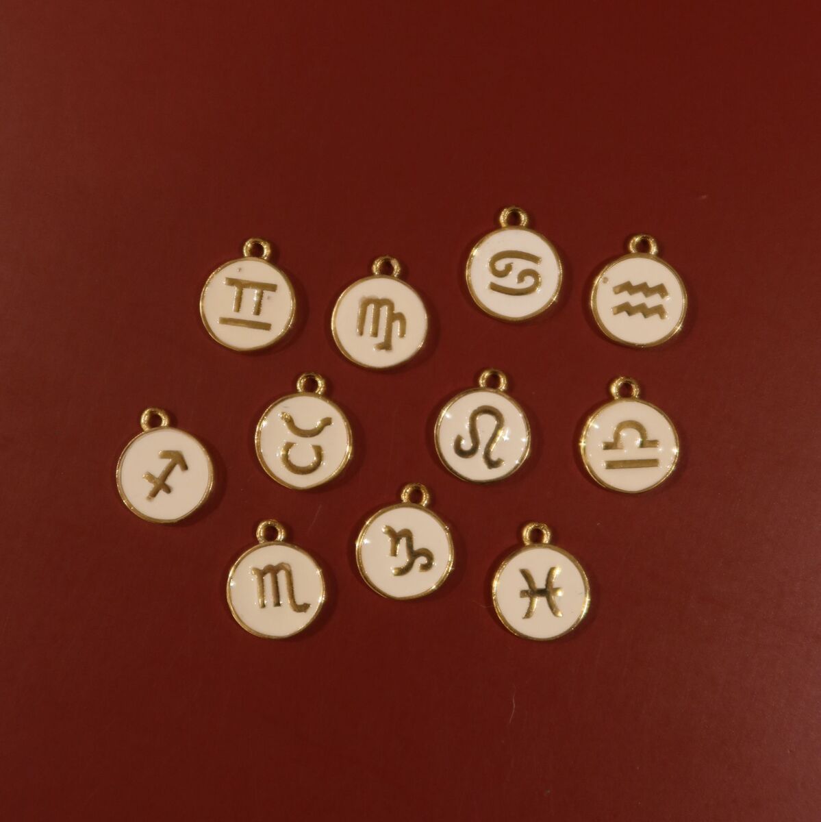 Beyaz Mineli Burç Charm - 1