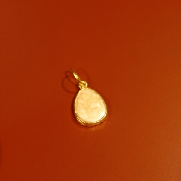 Beyaz Mineli Damla Charm - Fi Season