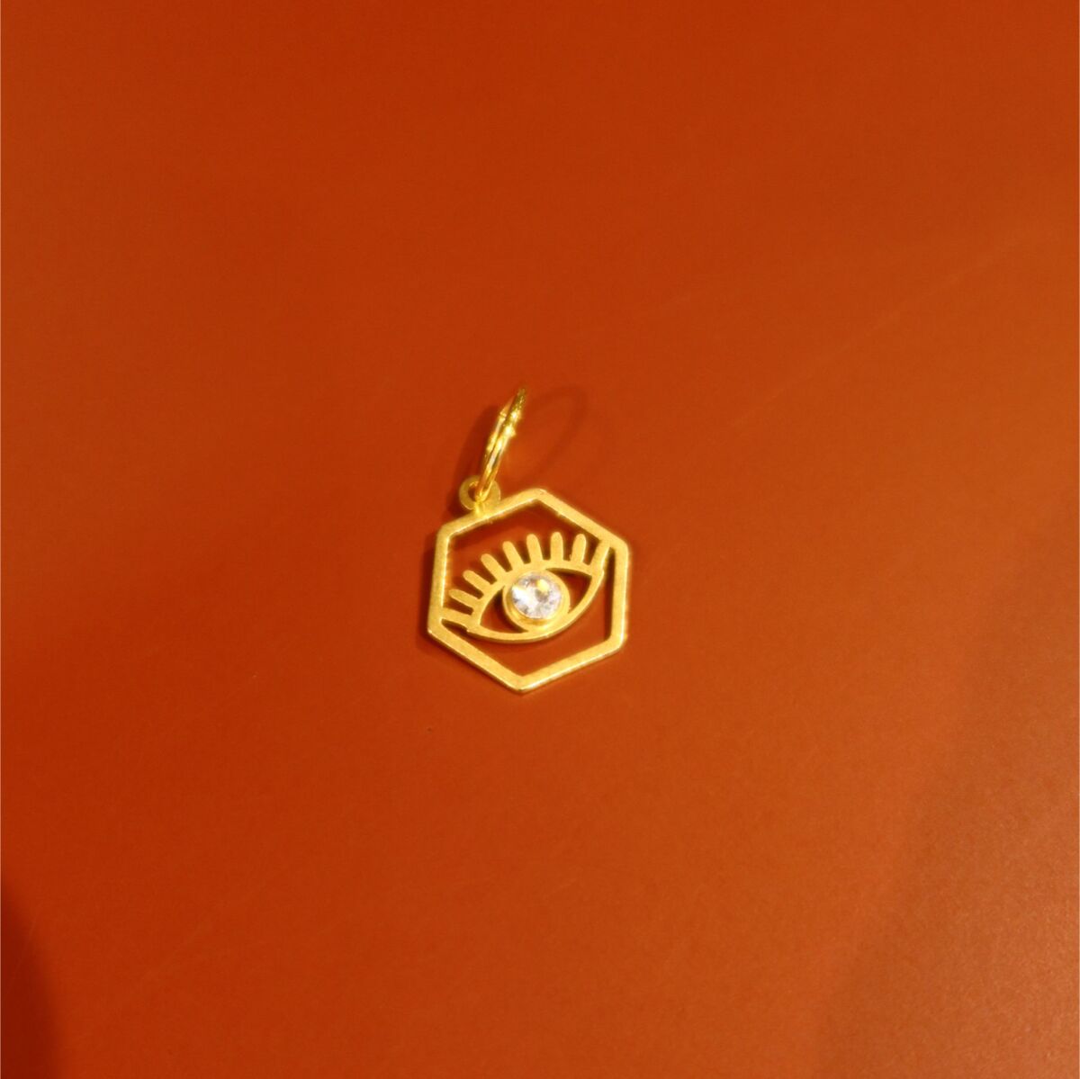 Beyaz Taşlı Göz Figürlü Charm - 1