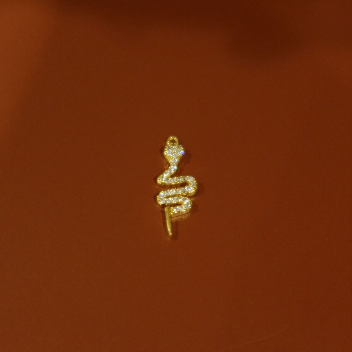 Beyaz Taşlı Yılan Figürlü Charm - 1