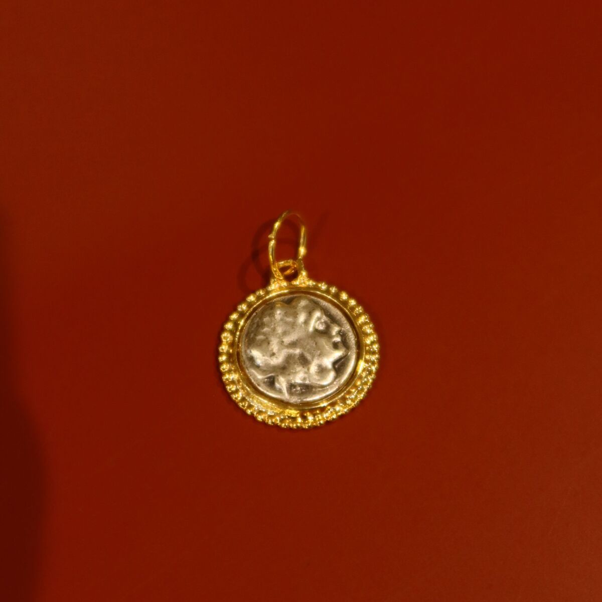 Daire Madalyon Figürlü Charm - 1