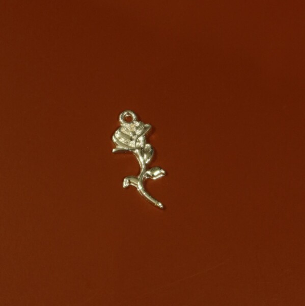 Gül Figürlü Charm - 1