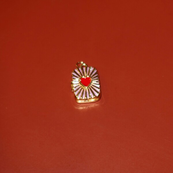 Kırmızı Mineli Kalpli Kapaklı Charm - Fi Season