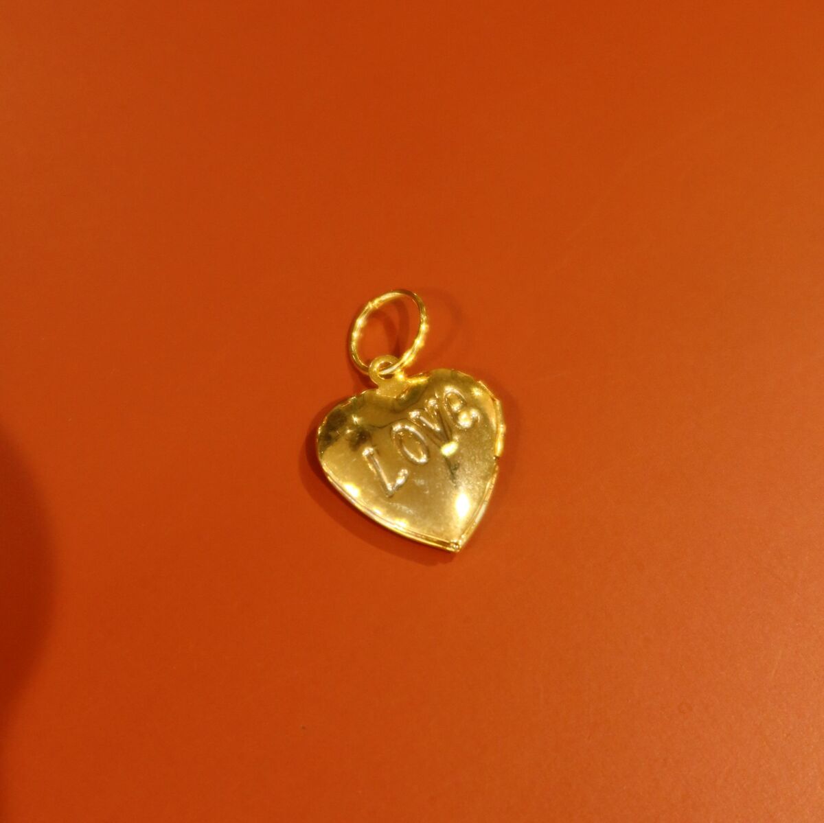 Love Yazılı Kapaklı Kalp Charm - 1