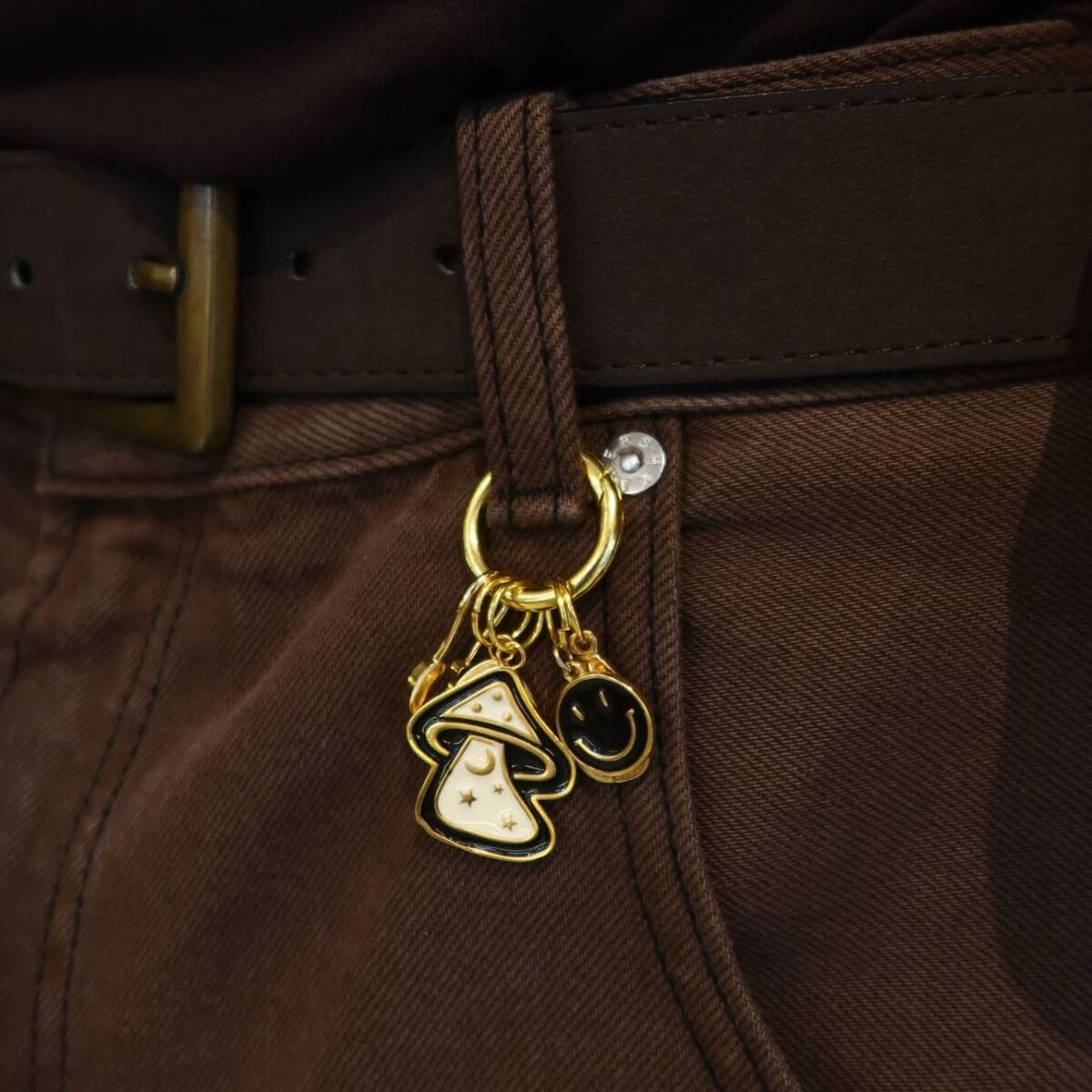 Madalyon Figürlü Charm - 4