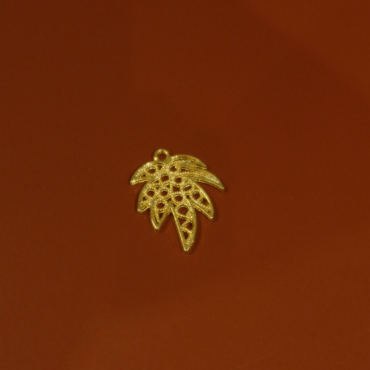 Palmiye Figürlü Charm - 1