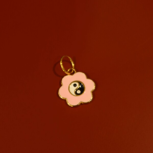 Pembe Yin Yang Figürlü Charm - Fi Season
