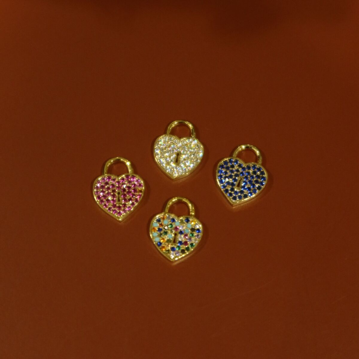 Renkli Taşlı Kilitli Kalp Figürlü Charm - 1