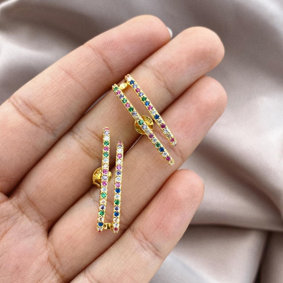 Renkli Taşlı Uzun Kulağı Saran Küpe | 925 Gümüş - 1