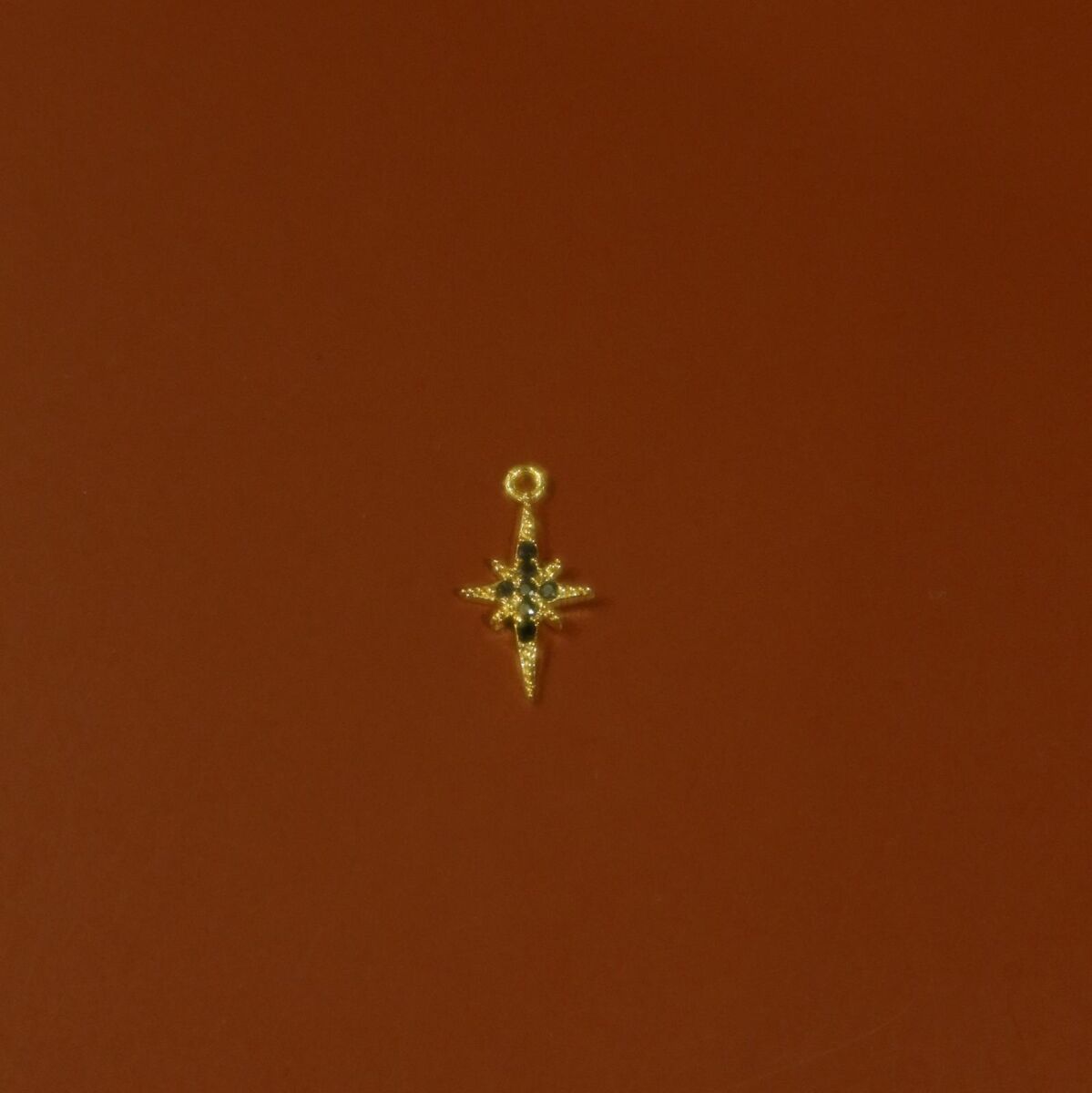 Siyah Taşlı Kutup Yıldızı Charm - 2