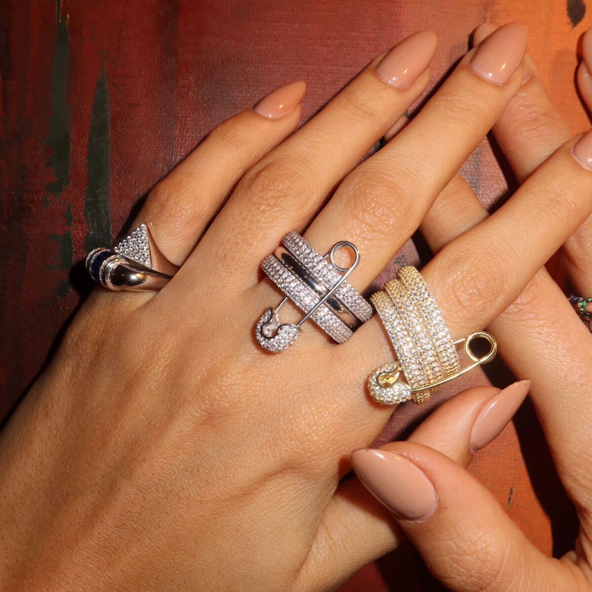 Tamamı Beyaz Taşlı İğne Figürlü Yüzük | 925 Gümüş - 1