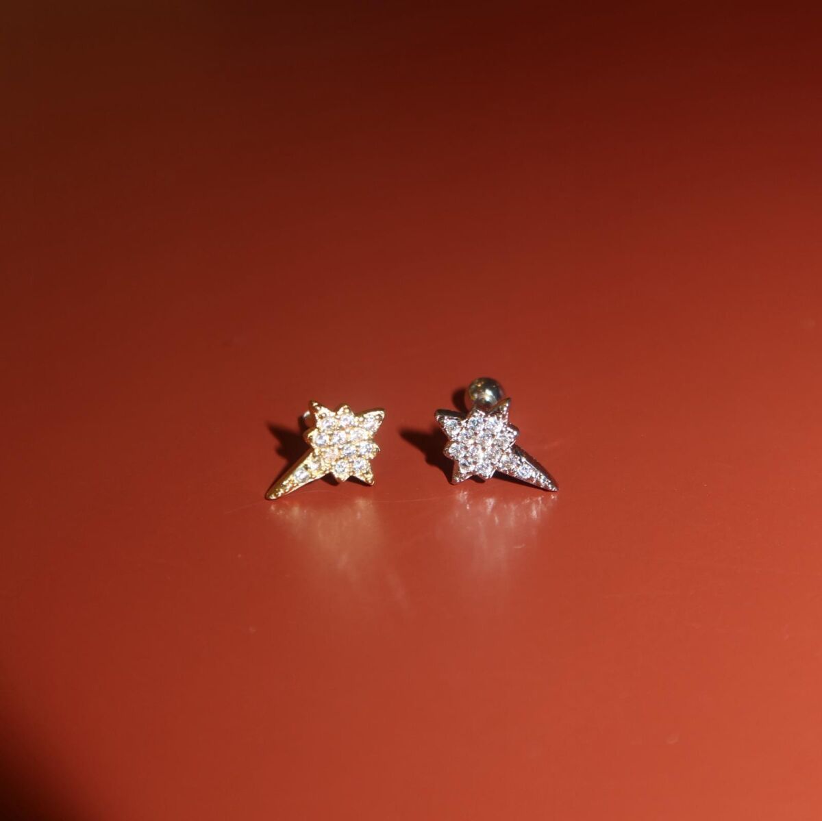 Taşlı Kutup Yıldızı Figürlü Piercing - 1