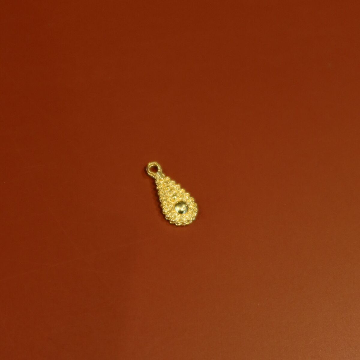 Toplu Üçgen Plaka Charm - 1