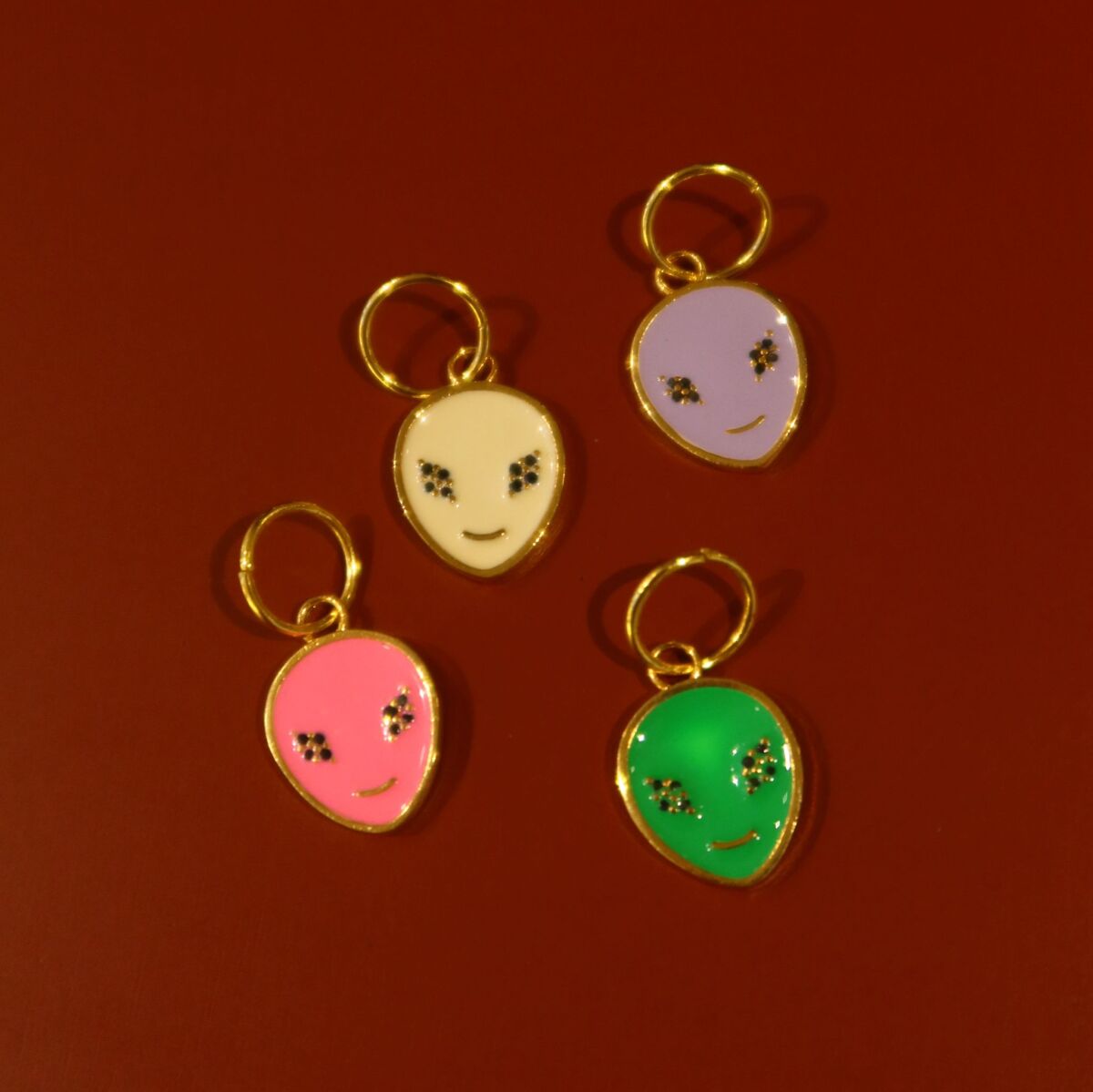 Renkli Uzaylı Figürlü Charm - 1