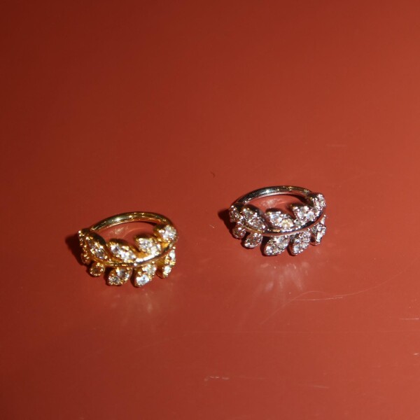 Yaprak Figürlü Rook Piercingi - Fi Season