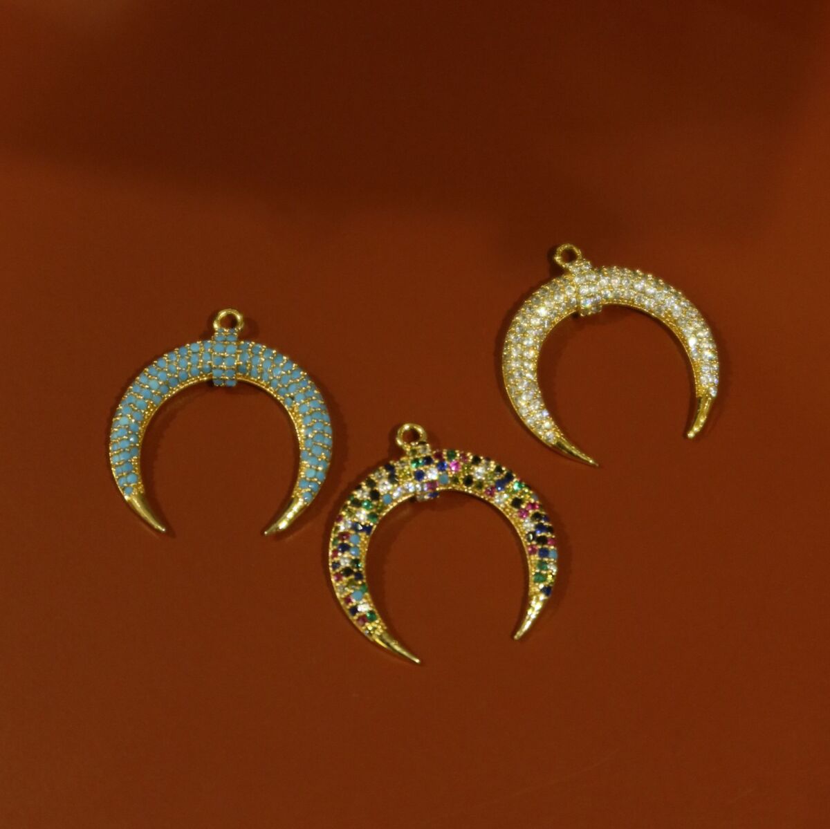 Yarım Ay Figürlü Charm - 1