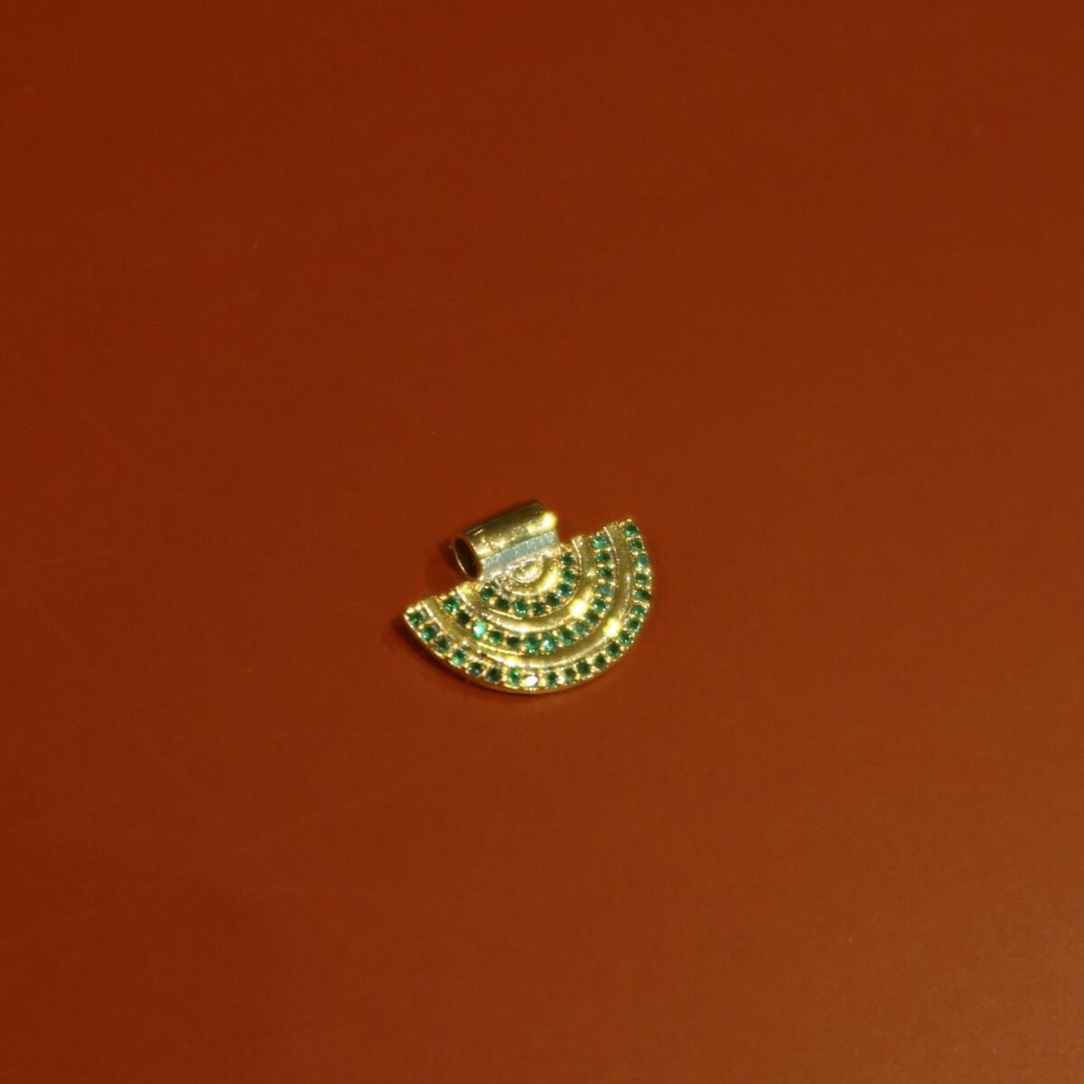 Yeşil Taşlı Plaka Charm - 1