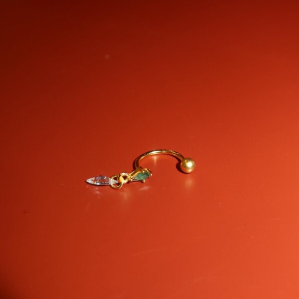 Yeşil Taşlı Zincirli Piercing | 925 Gümüş - Fi Season