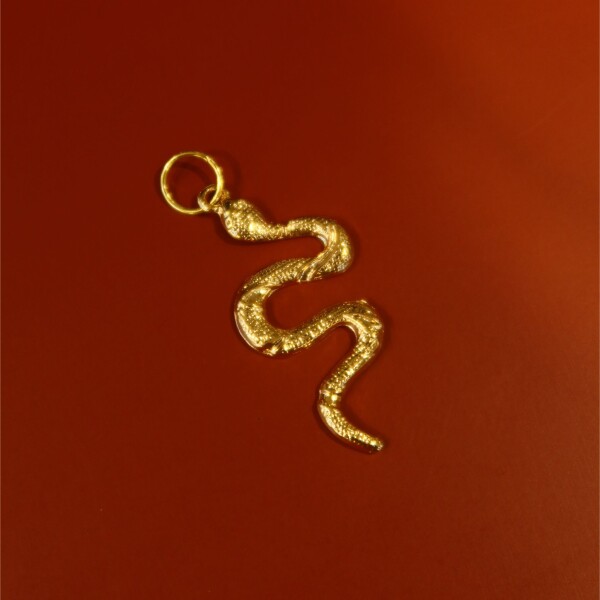 Yılan Figürlü Charm - Fi Season