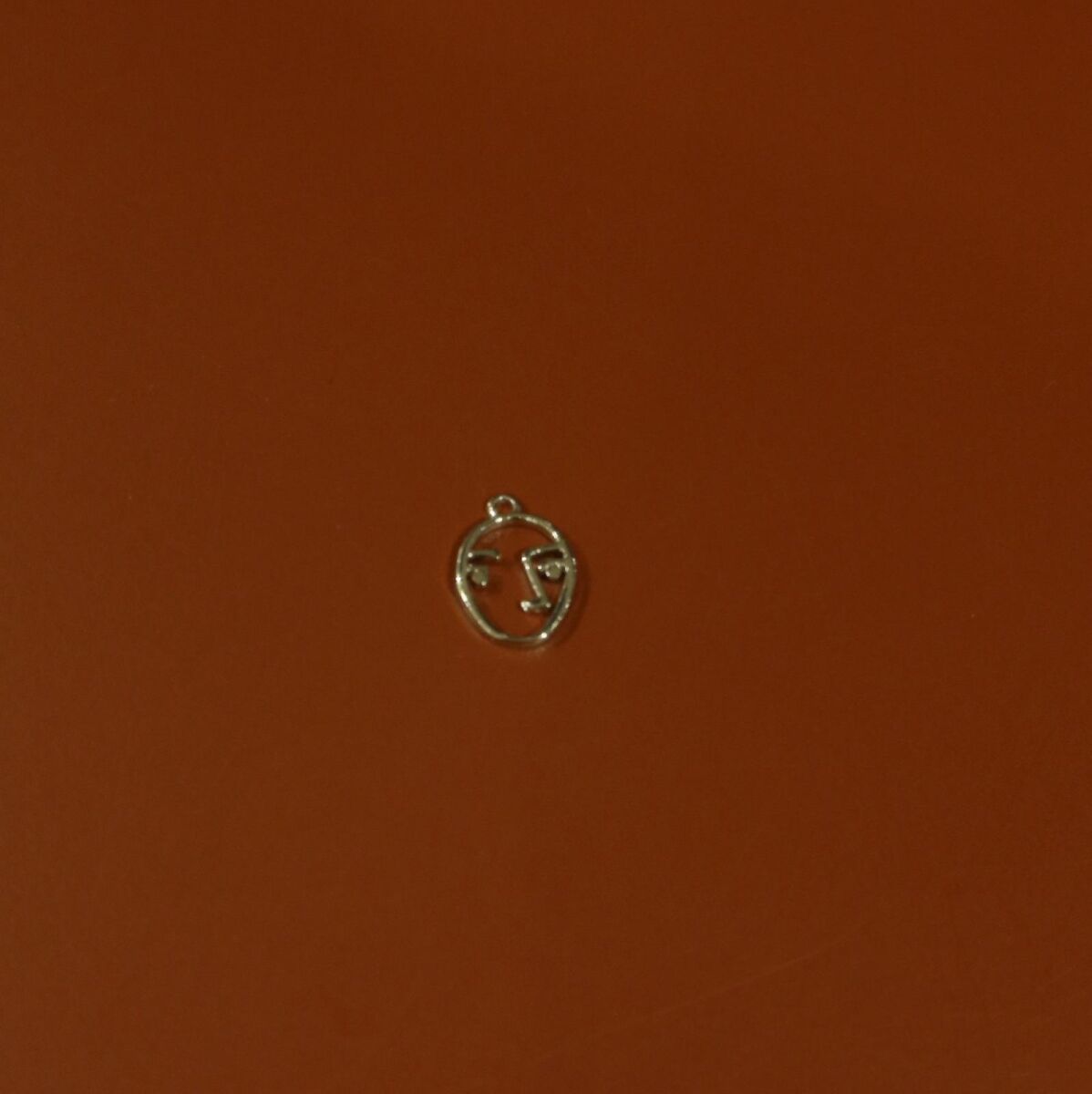 Yüz Figürlü Charm - 1